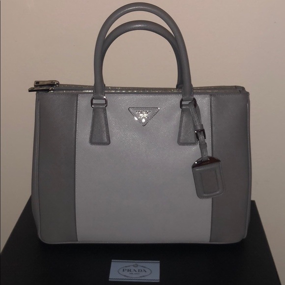 Rare Bicolor Prada Saffiano Tote Bag - Picture 2 of 8